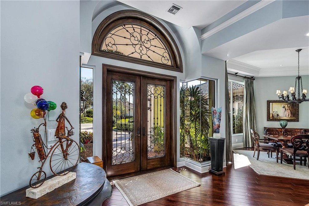Entryway - transitional entryway idea in Miami