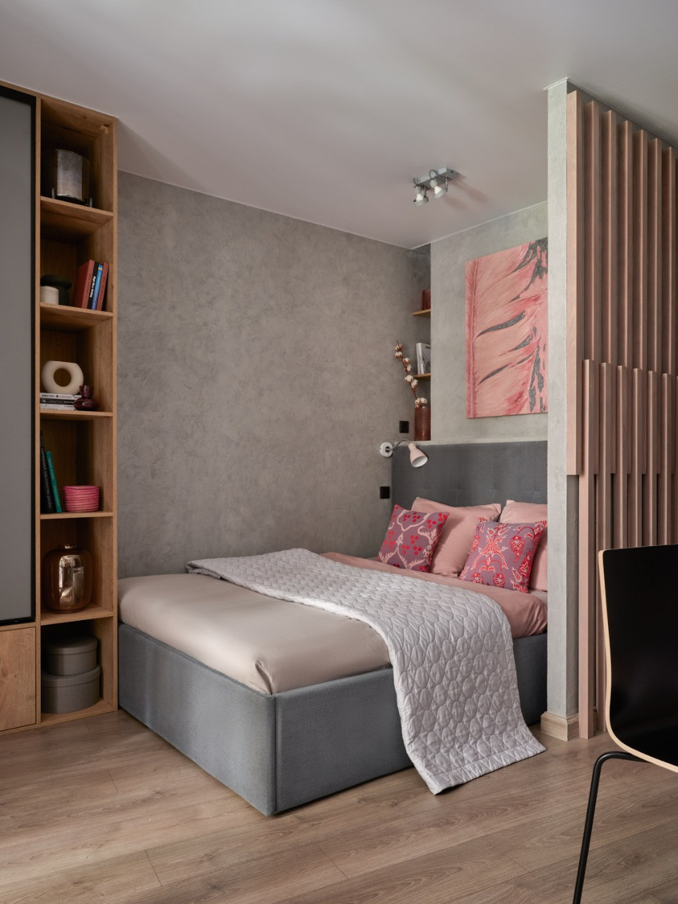 Маленькая студия с нестандартной планировкой