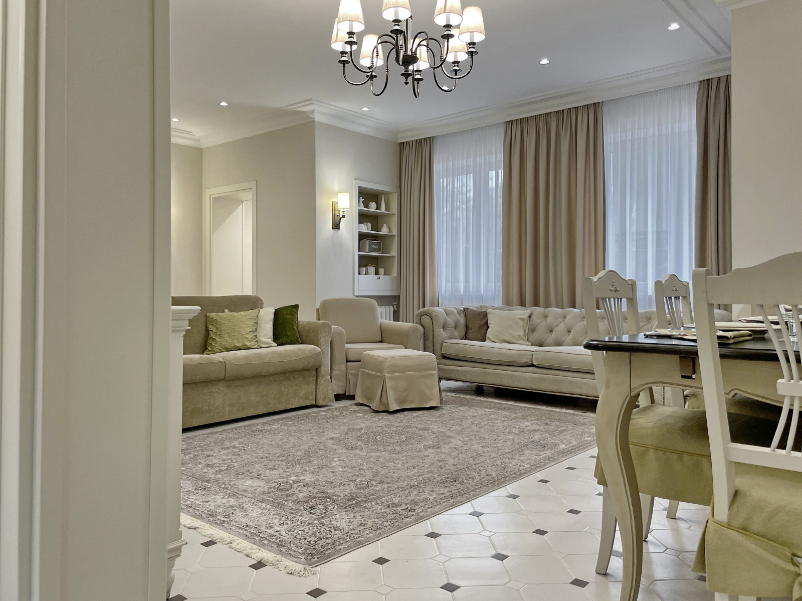 Колониальный фасон