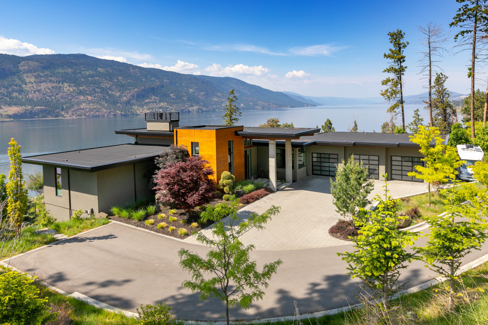 New Build on the Lake, Kelowna BC