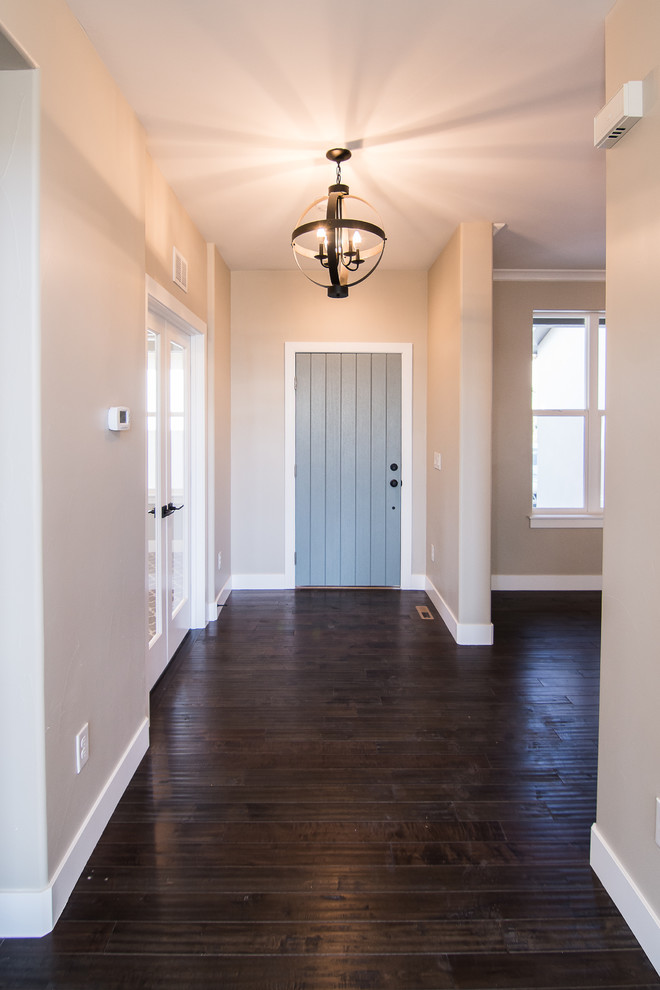 Home design - transitional home design idea in Denver