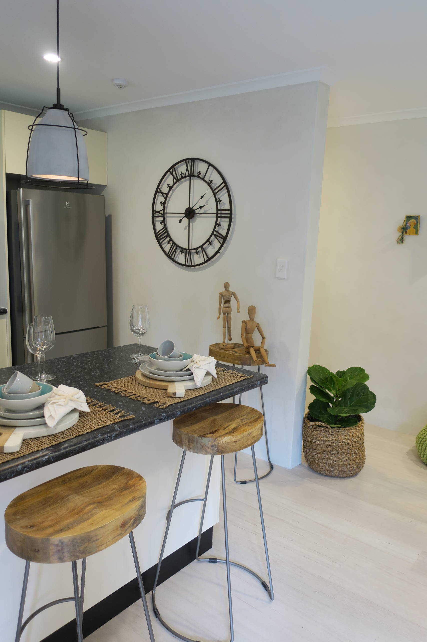 Project 18  - THE APARTMENT DEE WHY is open for business  -  Air B and B