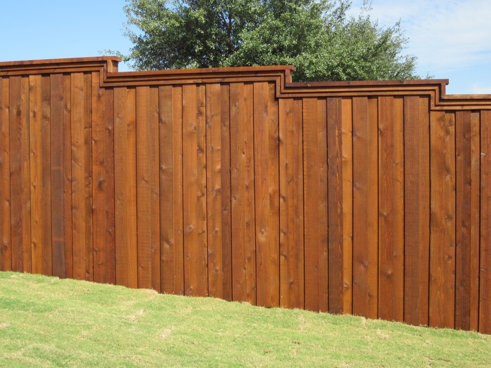 Board on Board Cedar Fence Metal Posts Unique Design by Texas Best
