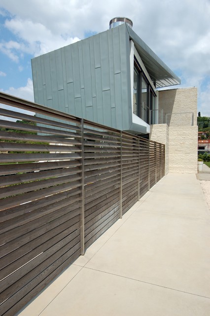 winegrape house contemporary-deck