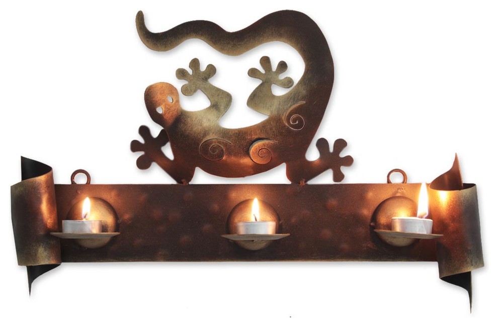 Handmade Happy Gecko Iron candleholder - Mexico