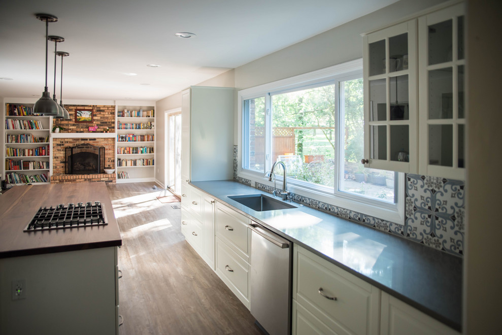 Inspiration for a transitional home design remodel in Indianapolis