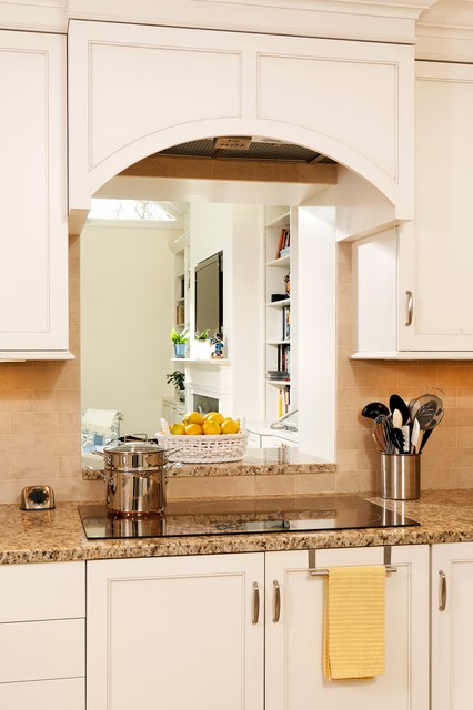 Traditional White Kitchen traditional-kitchen