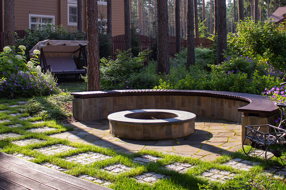 Еловая аллея