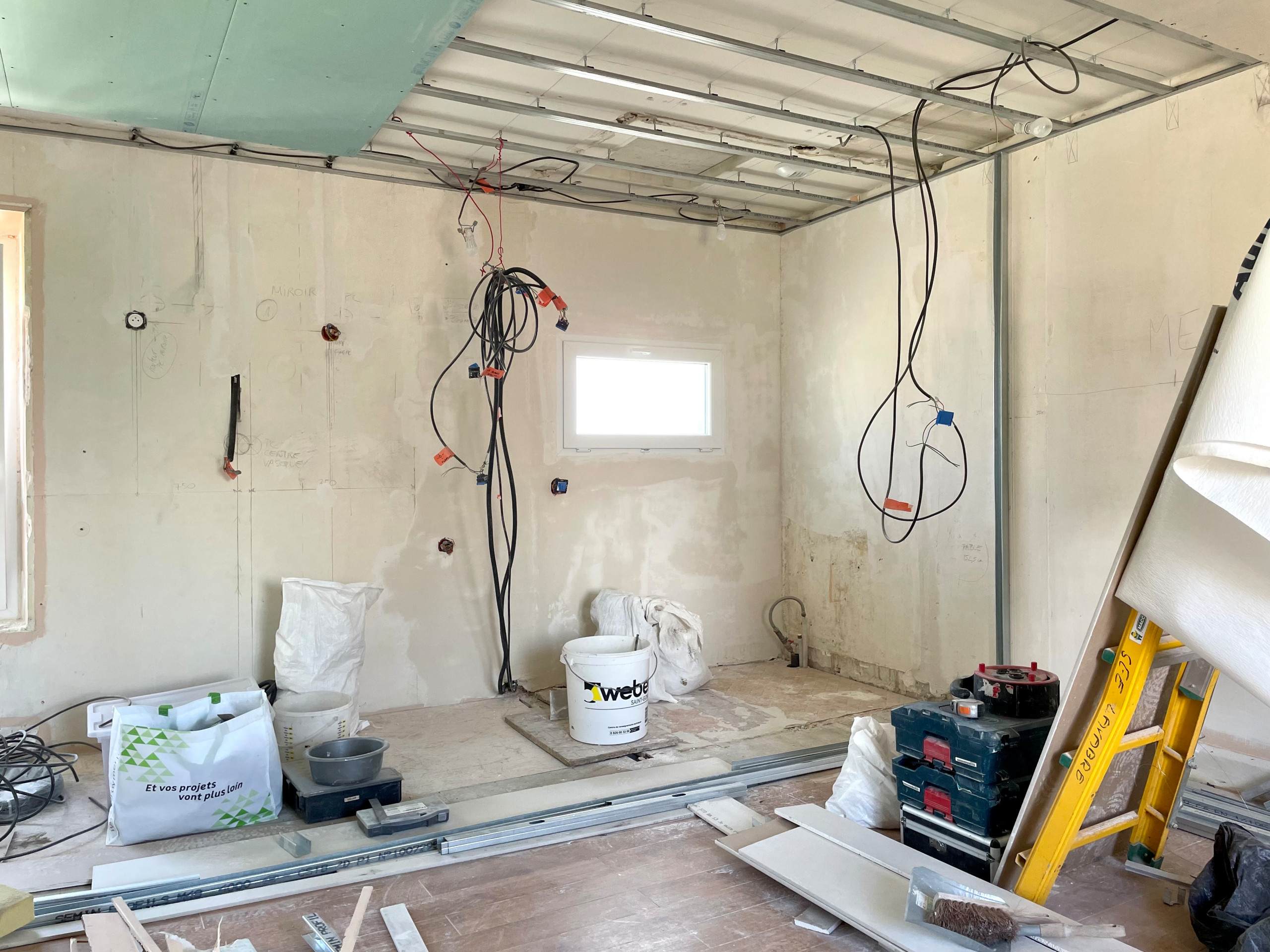 SALLE D'EAU: création dans une chambre parentale de 25m²