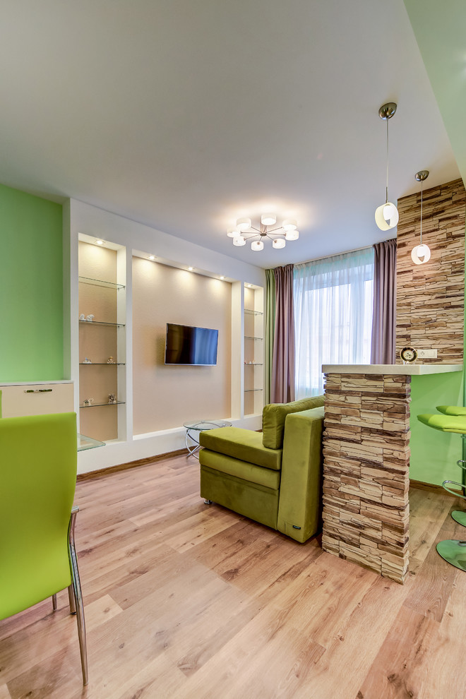 2к квартира, пр. Орджоникидзе, Спб.