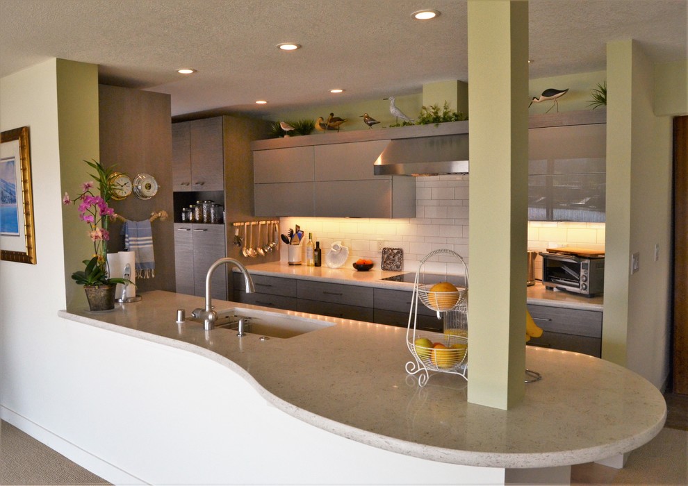 Coastal Contemporary - Kitchen