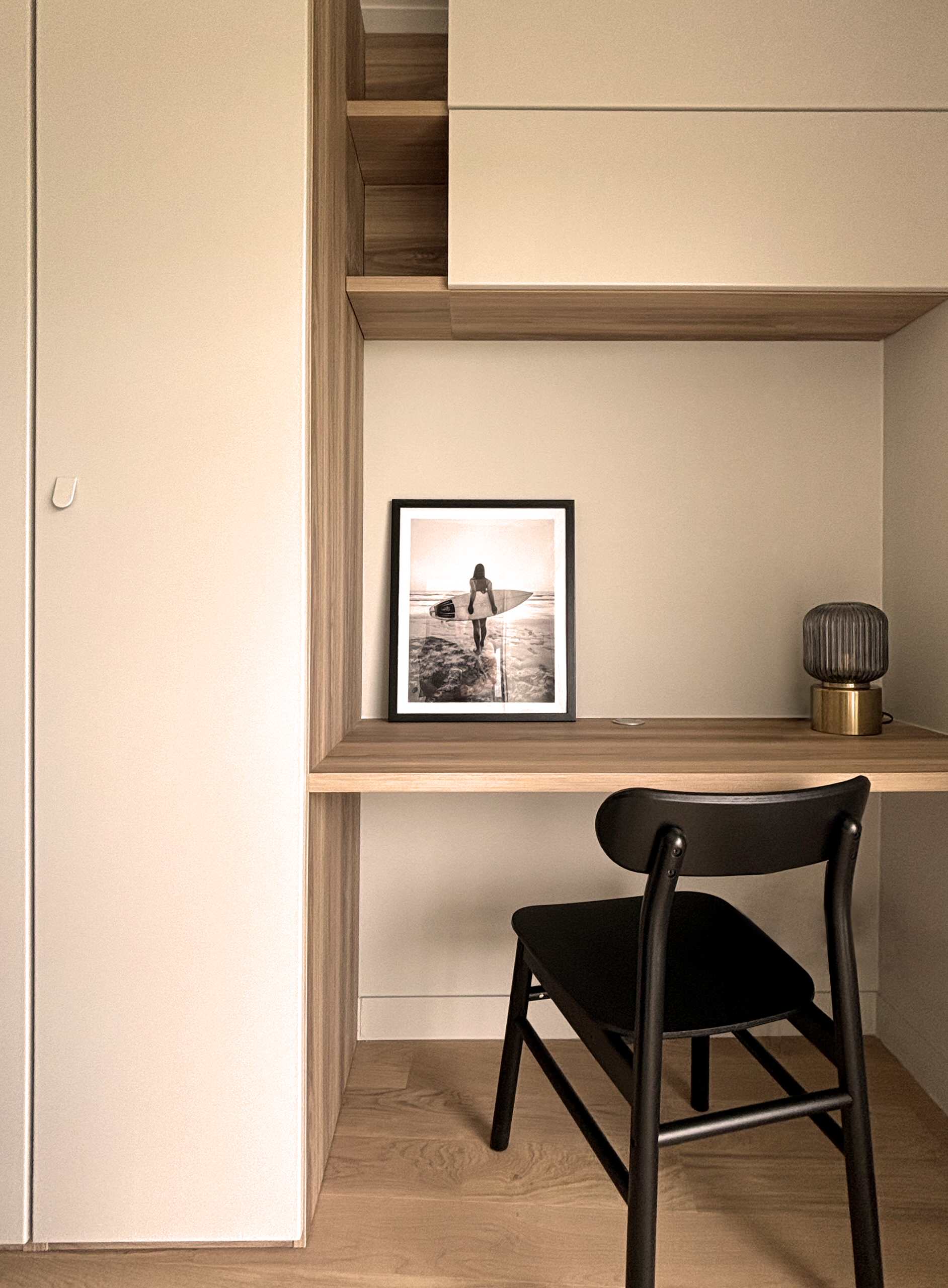 Appartement familial avec bibliothèque traversante