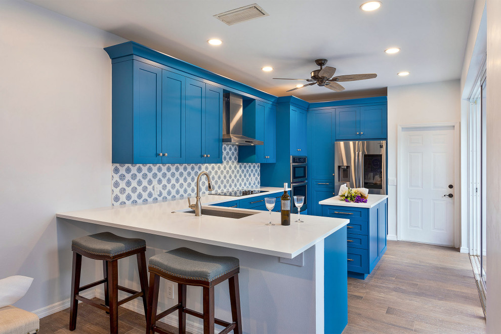 Example of a transitional kitchen design in Miami