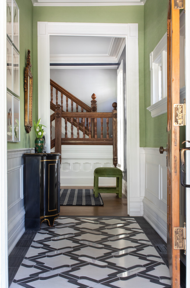 Entryway - transitional entryway idea in Chicago