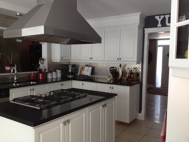 Updated Kitchen klassisch-modern-kueche