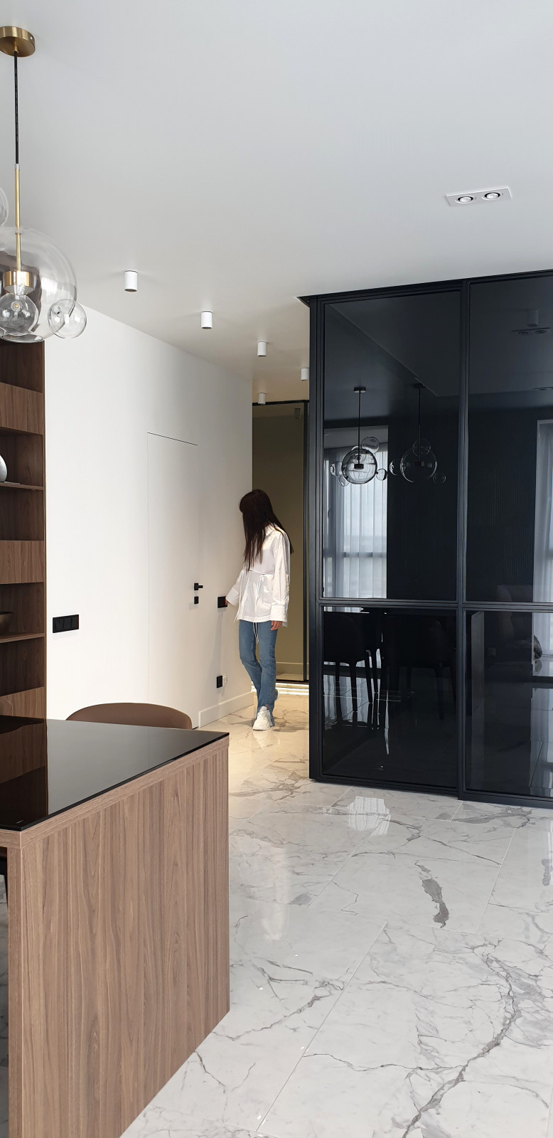 Continuation.Автор проекта в интерьере.