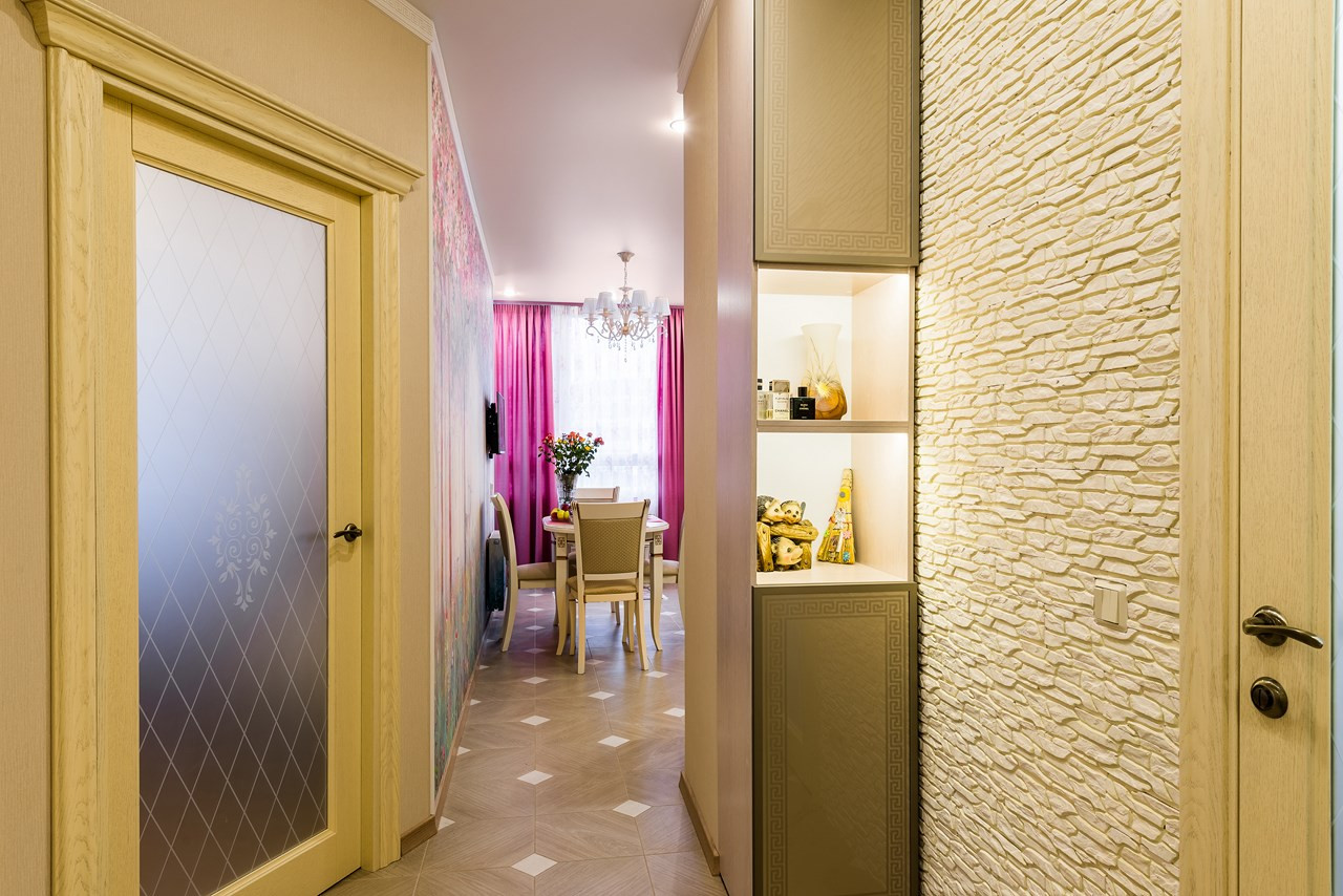 Интерьер маленького коридора,площадью 5 кв.м