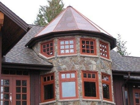 Example of an arts and crafts home design design in Vancouver
