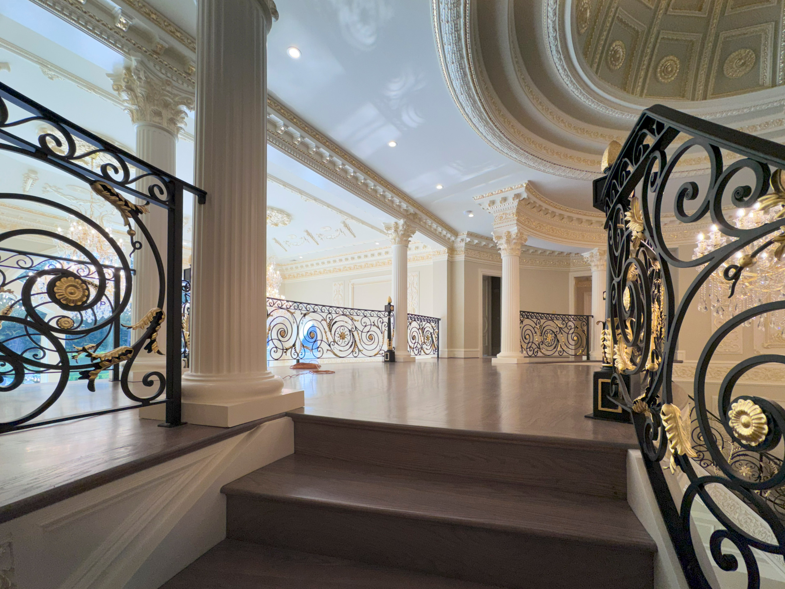 135_Vibrant Staircase with Touch of Historic Grandeur, Great Falls, VA 22066