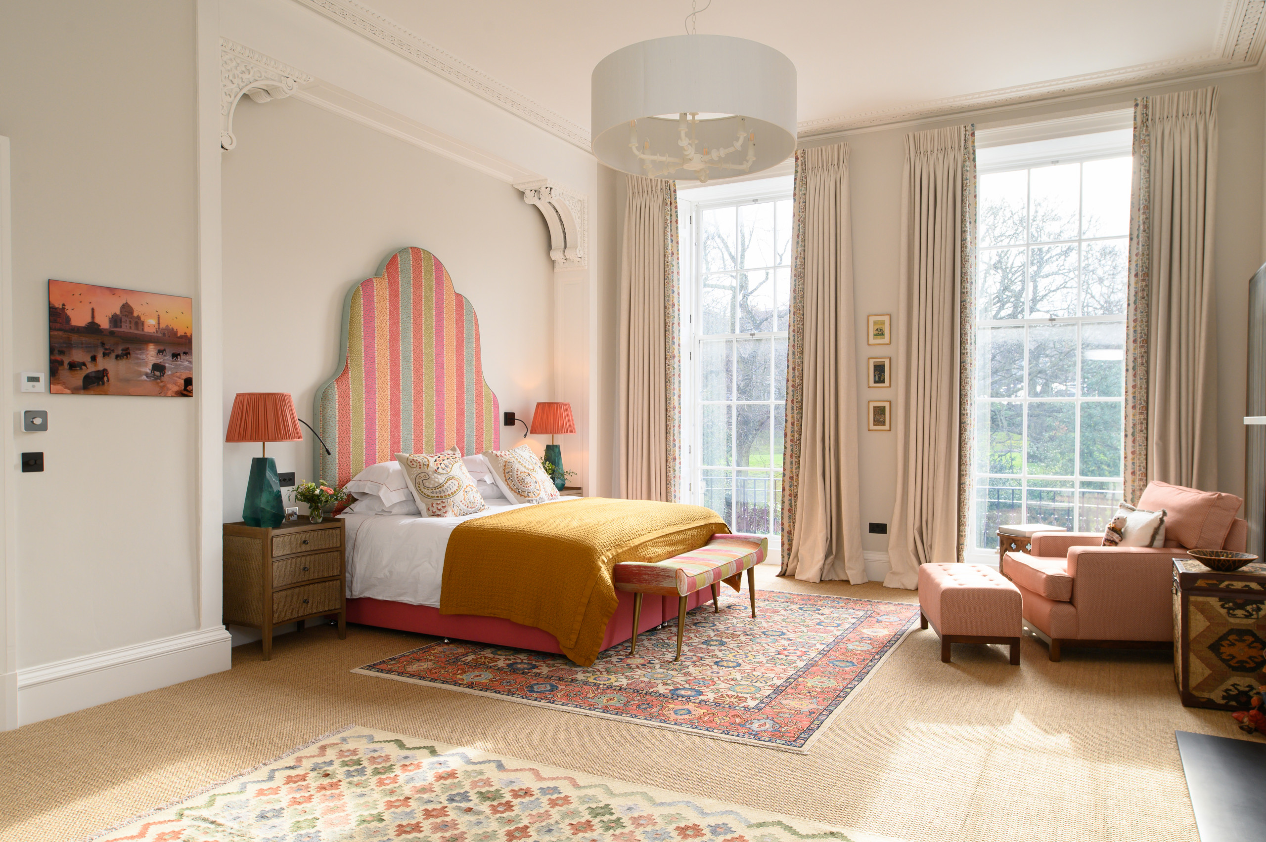 75 Beautiful Traditional Bedroom Ideas and Designs - December 2025 | Houzz  UK, image size:2560x1704