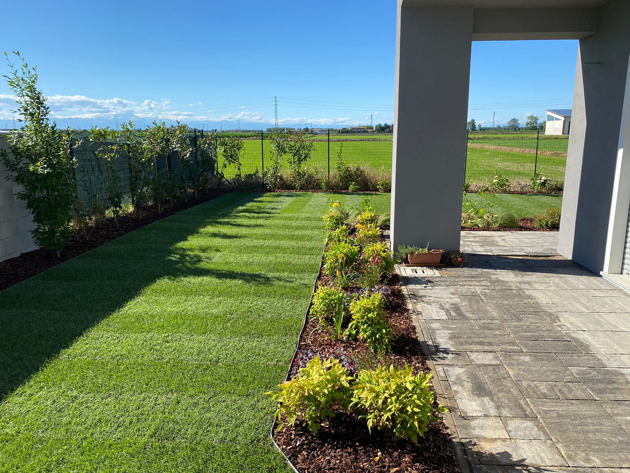 Realizzazione Giardino per villa moderna