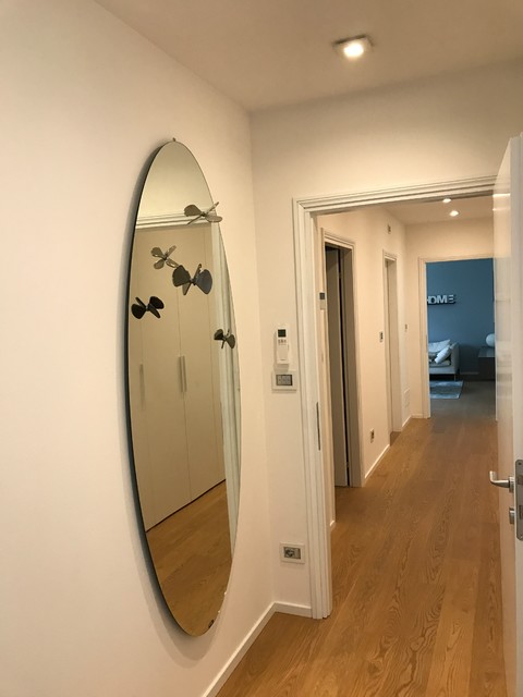 casa R + B contemporary-hall