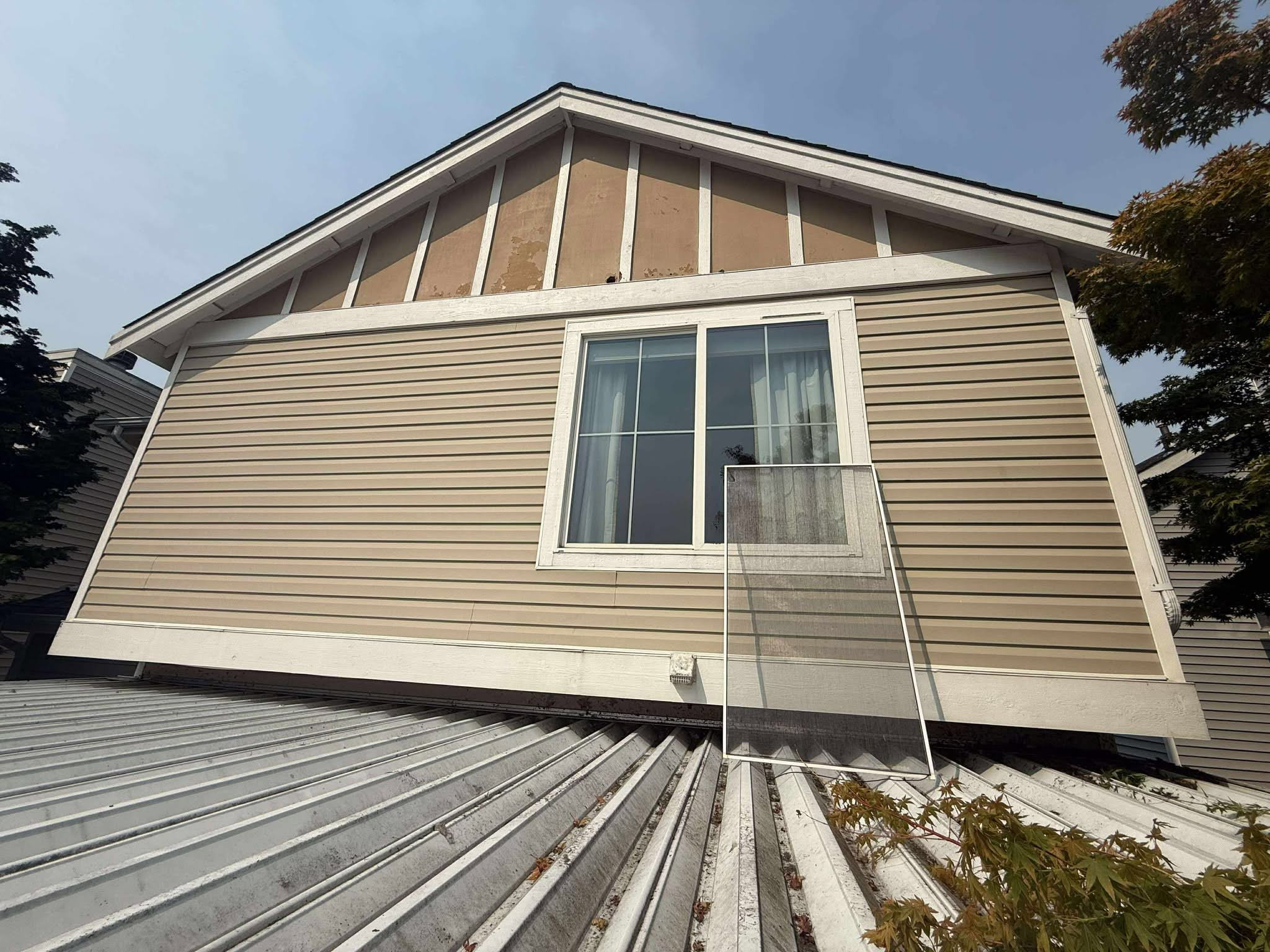 Exterior Wood Repairs & Repaint