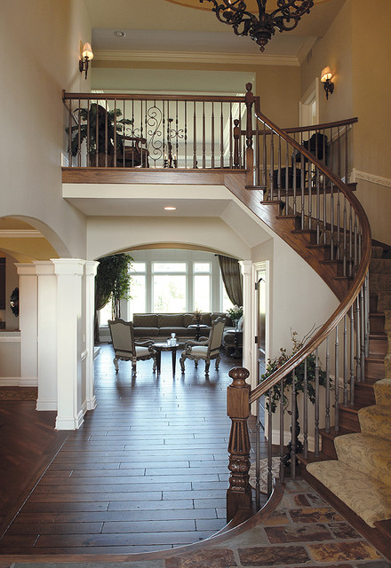 Lake Forest french-country-treppen