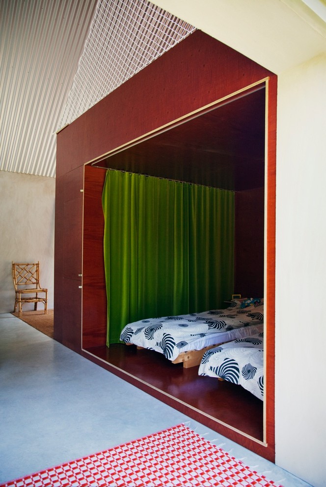 This is an example of a contemporary bedroom in Stockholm.
