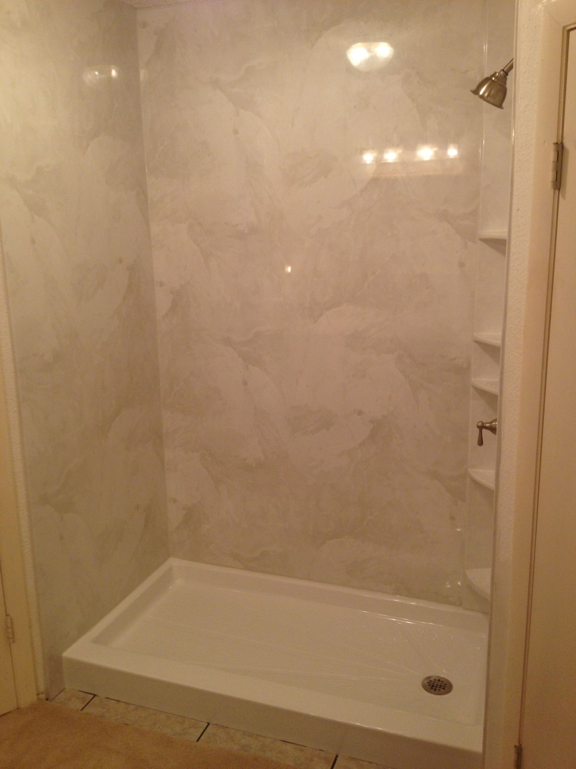 Tubs/ Showers