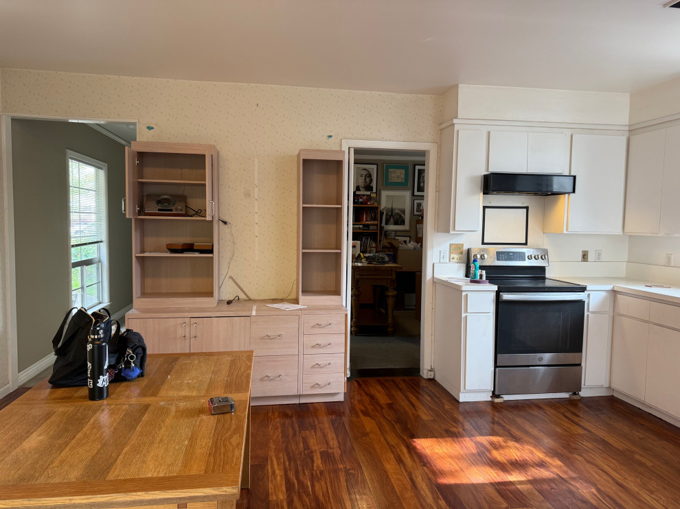 Wonderful Warm Updated Family Kitchen