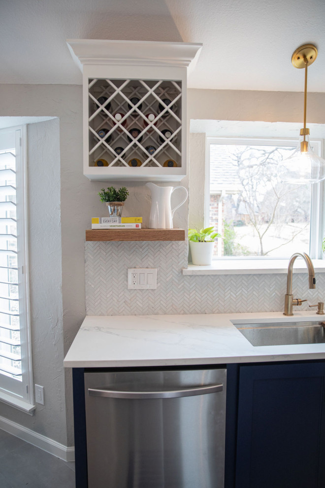 New Kitchen + Laundry