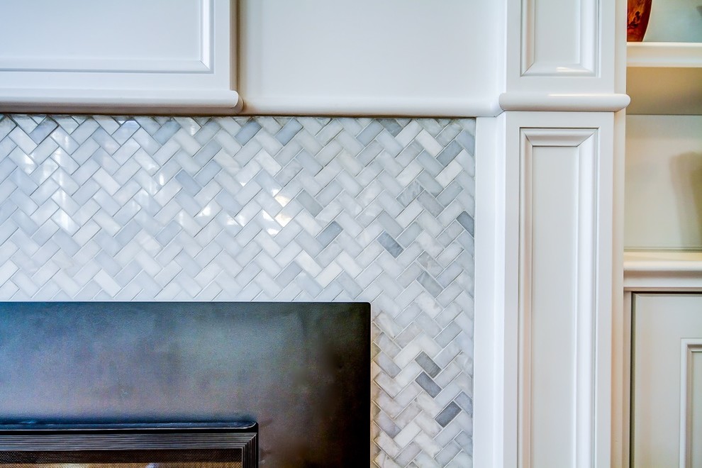 Inspiration for a transitional home design remodel in Toronto