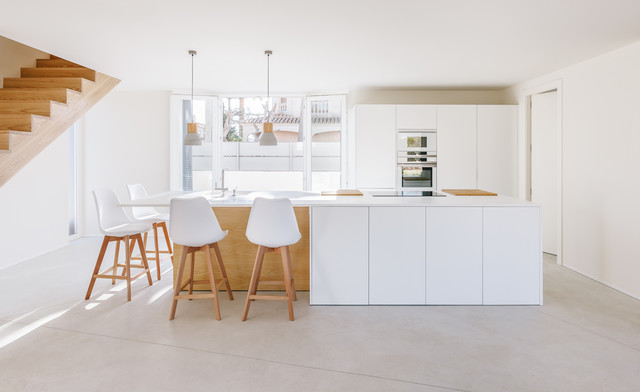 IT House mediterranean-kitchen