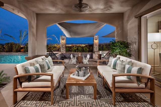 Transitional Patio nyklassisk-uteplats