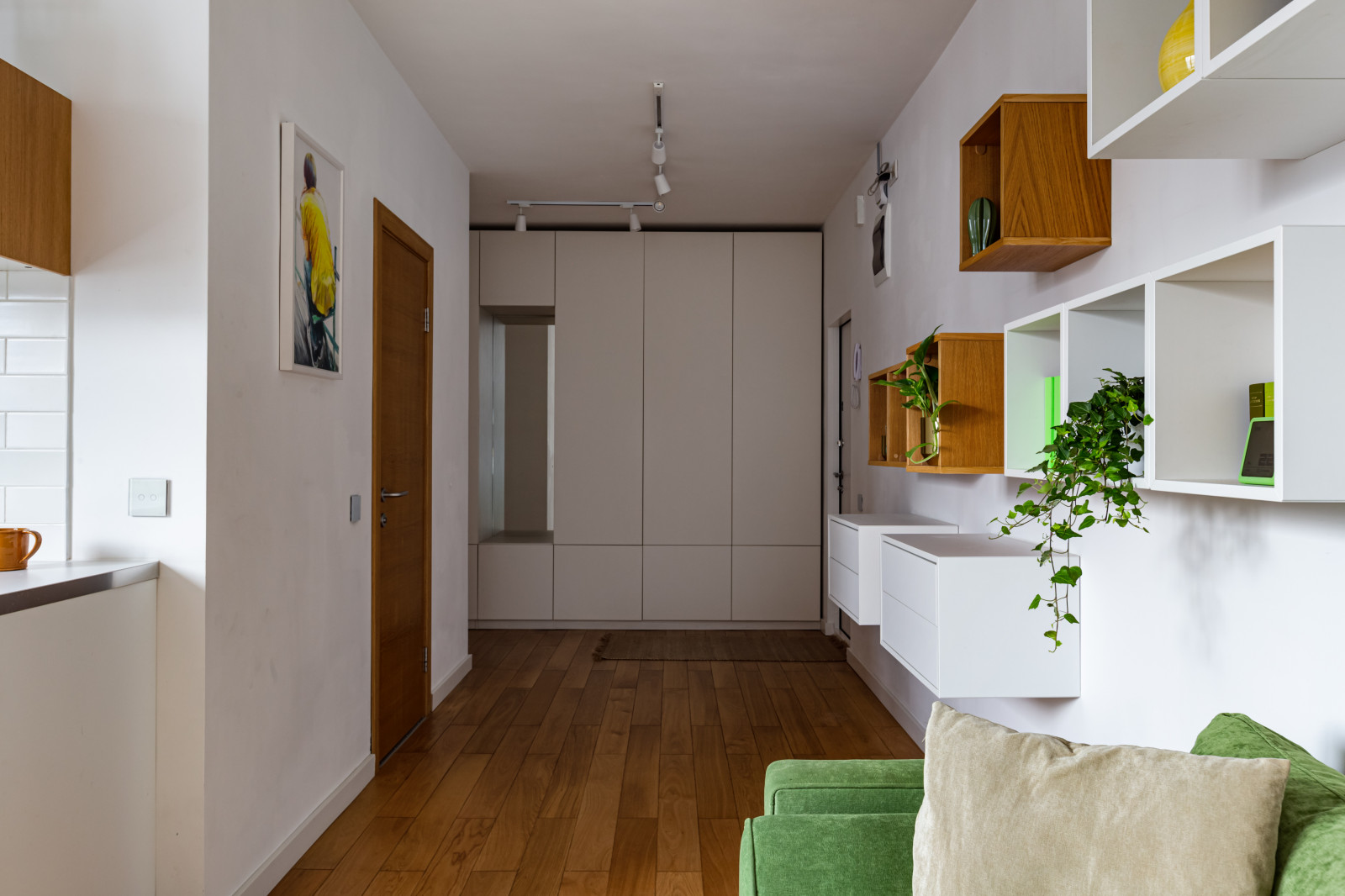 Светлая яркая квартира