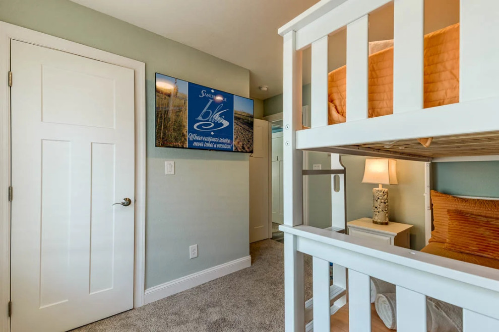 (2021) Great White Shack