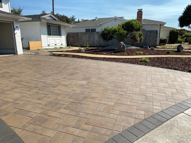 Driveway Pavers & Front Yard