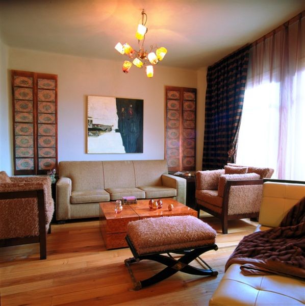 Apartamento asiatisk-vardagsrum