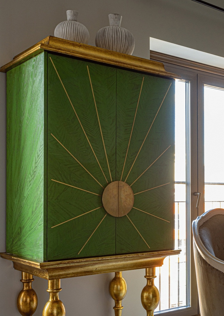 Интерьер квартиры в сочных оттенках с текстилем от Pierre Frey