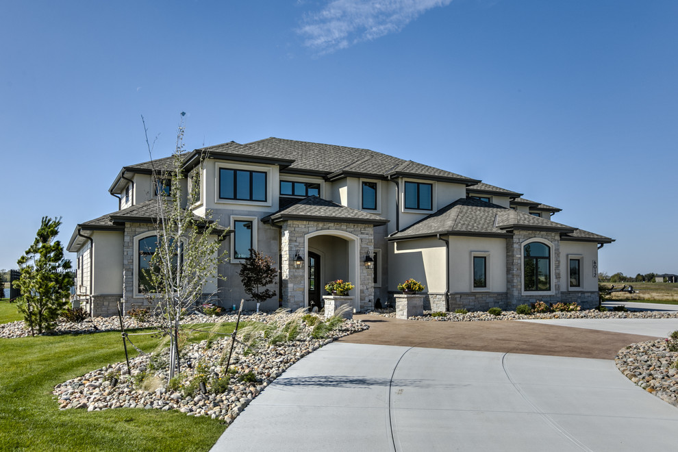 Inspiration for a rustic home design remodel in Omaha