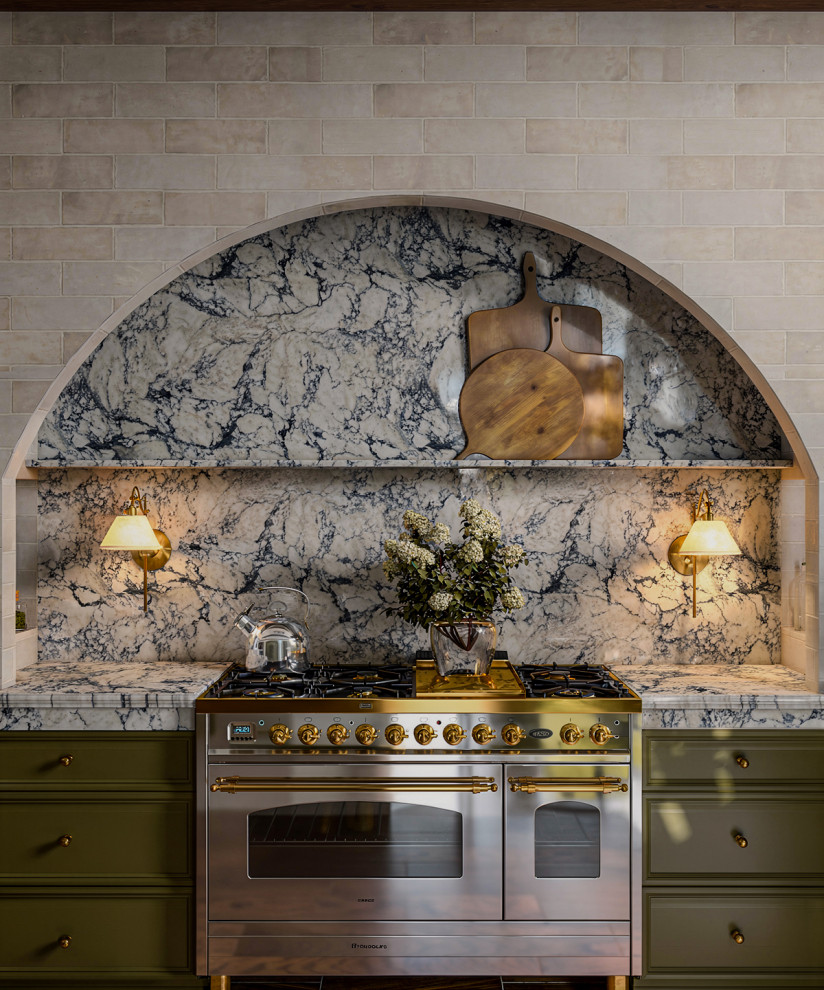 Example of a classic home design design in San Luis Obispo