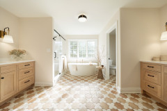 Bathroom of the Week: Warm Style Infused With Natural Light