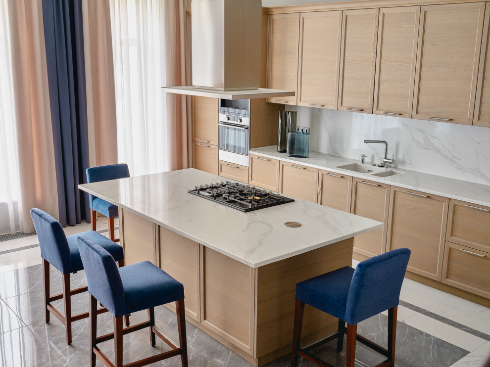 Вид сверху на кухню