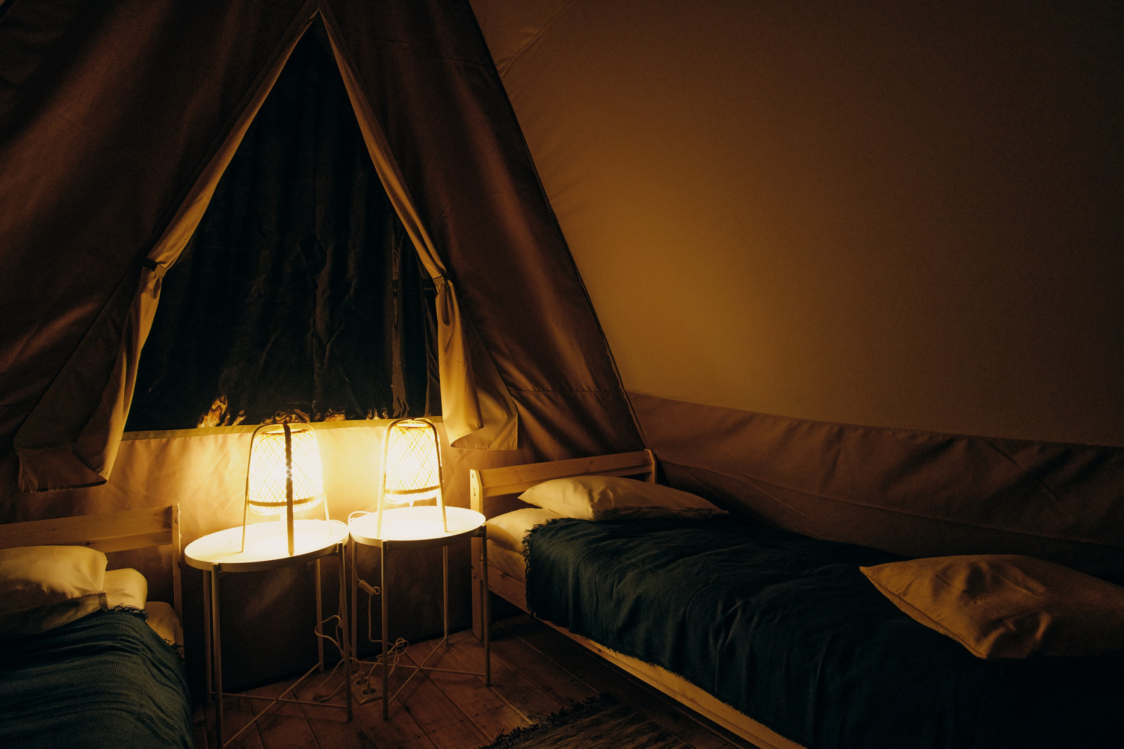 Оформление номеров эко-отеля Мир Алтай