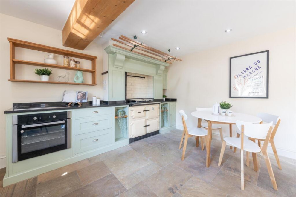 Ivy House - Staged to Sell