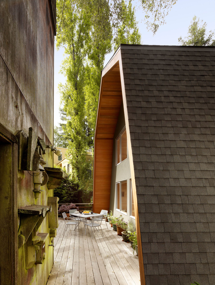Inspiration for a contemporary deck in San Francisco with no cover.