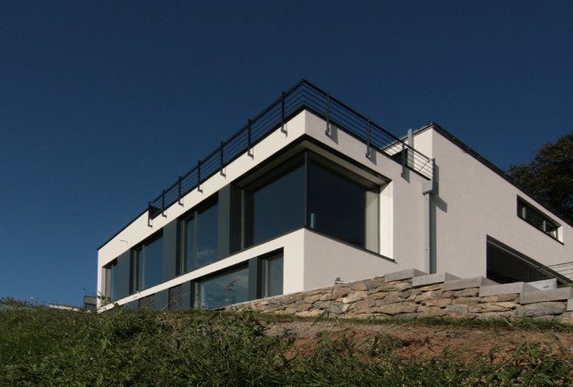 030 HAUS D moderno-facciata