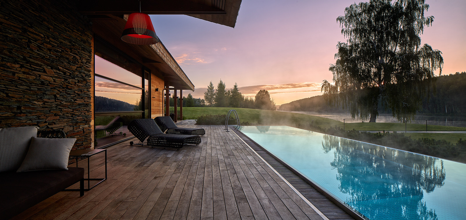 Дом на реке | Barn by a River