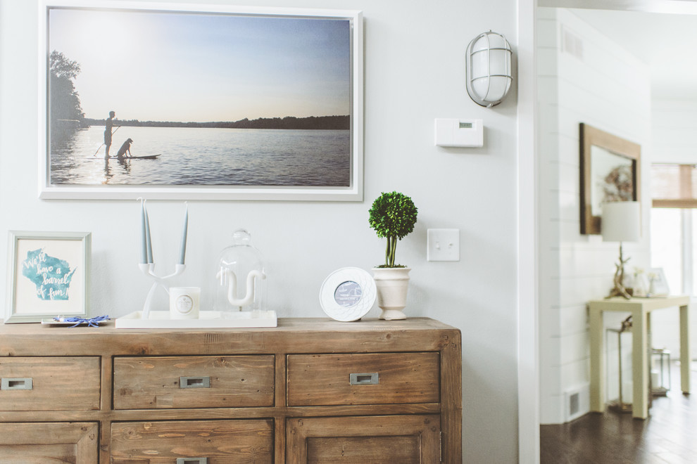 Home design - beach style home design idea in Minneapolis
